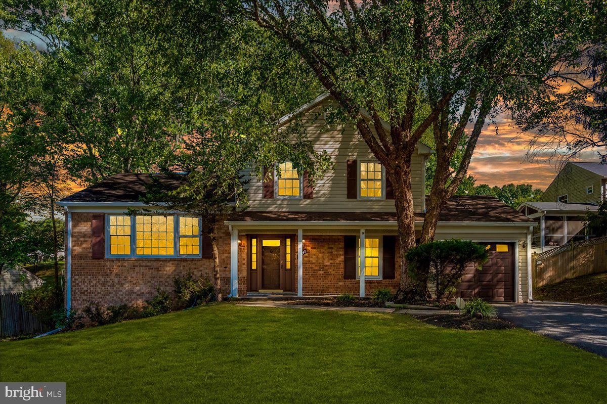 BROOKVILLE KNOLLS - Residential