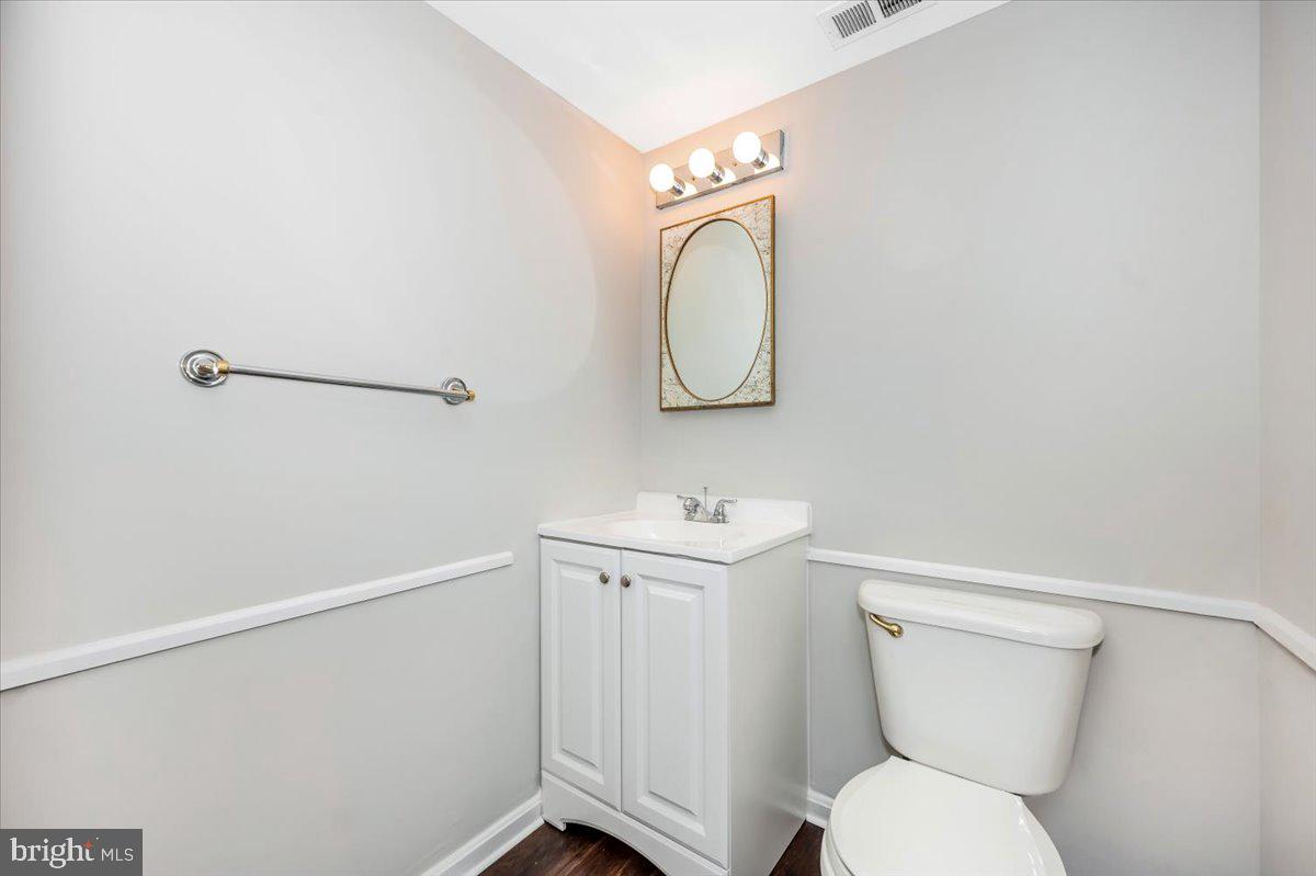 BROOKVILLE KNOLLS - Residential