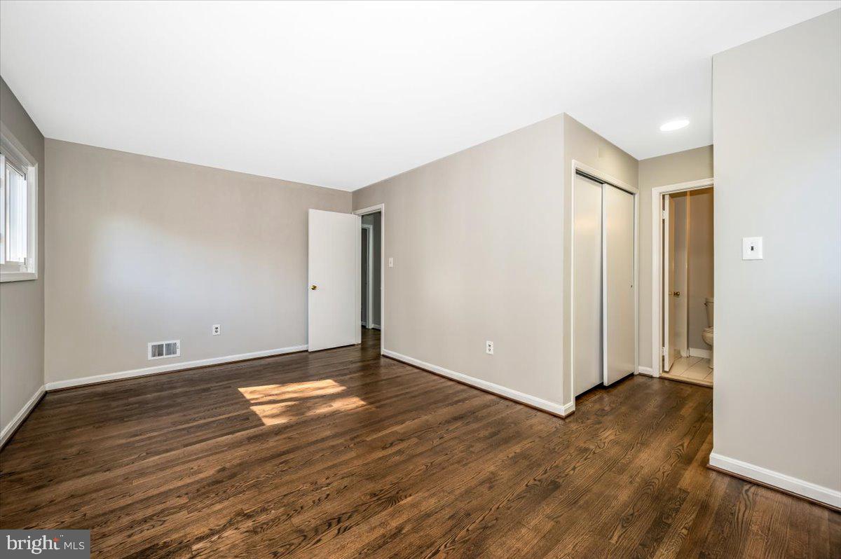 BROOKVILLE KNOLLS - Residential