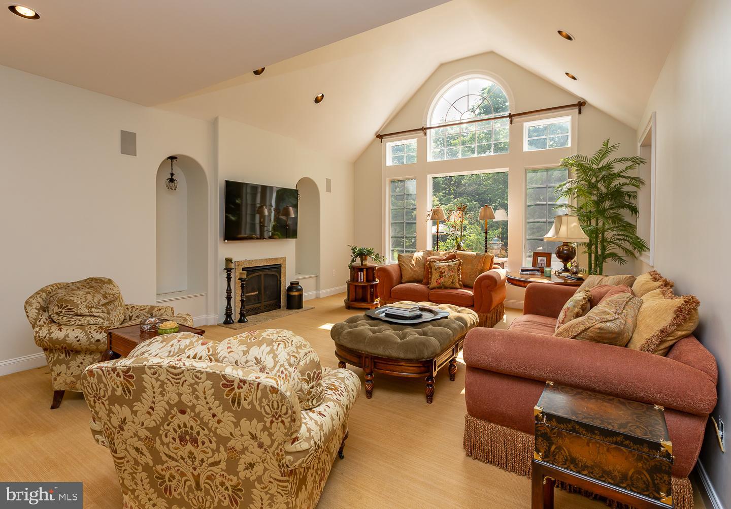 SPRINGHOUSE FARM - Residential