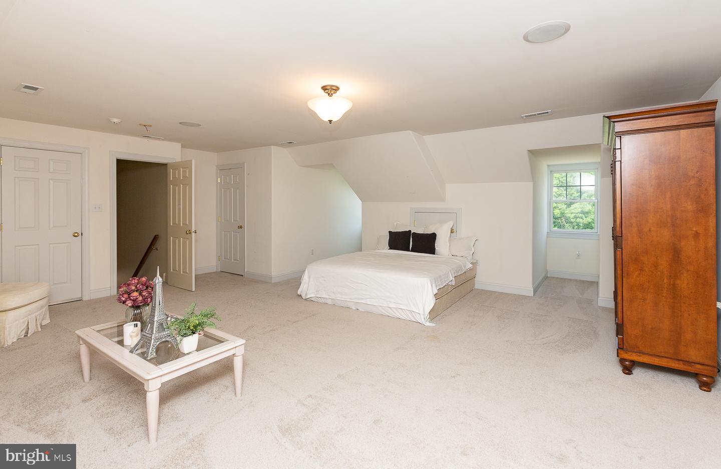 SPRINGHOUSE FARM - Residential