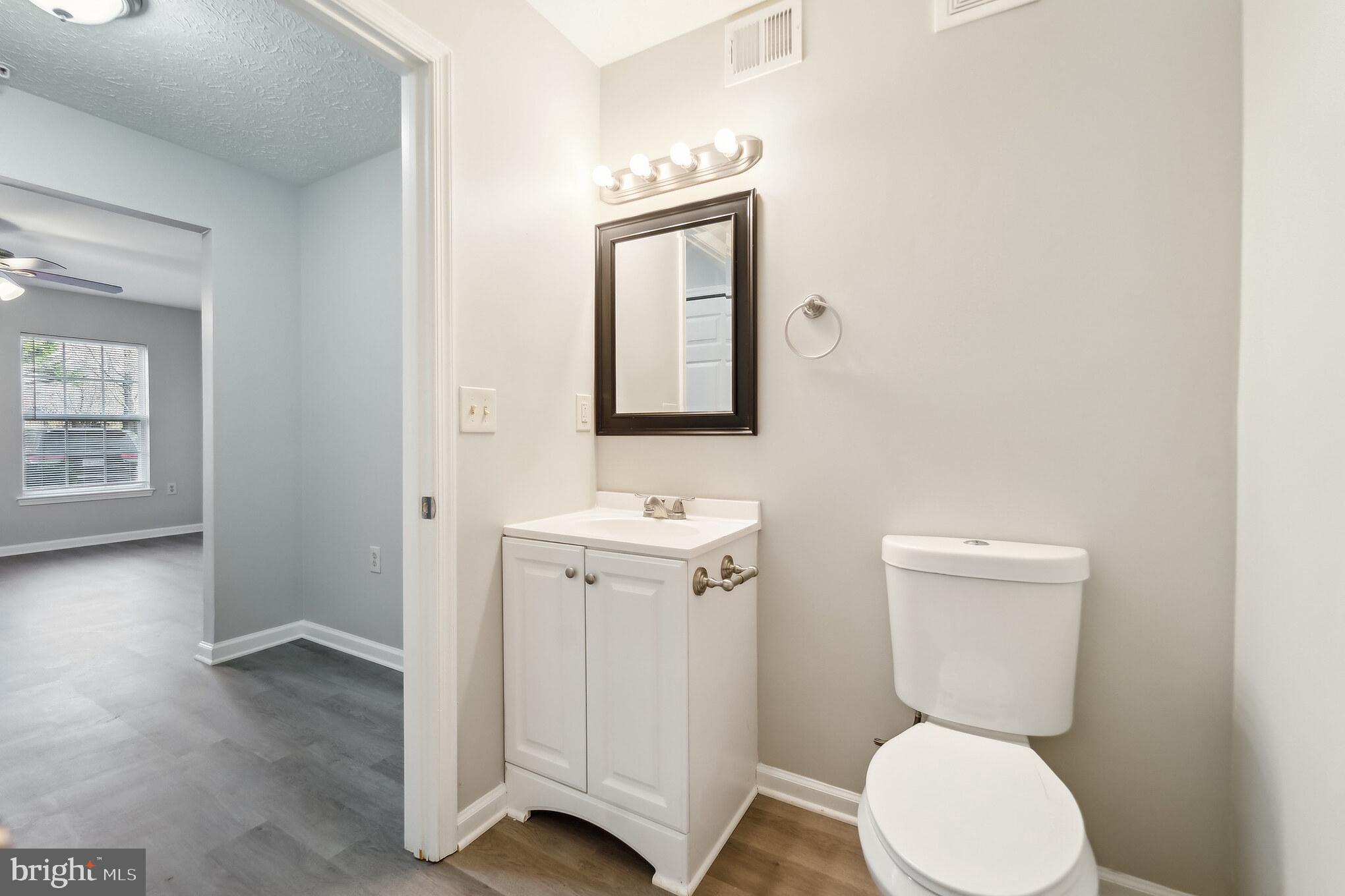 LARGO TOWN CENTER CONDOMINIUMS - Residential