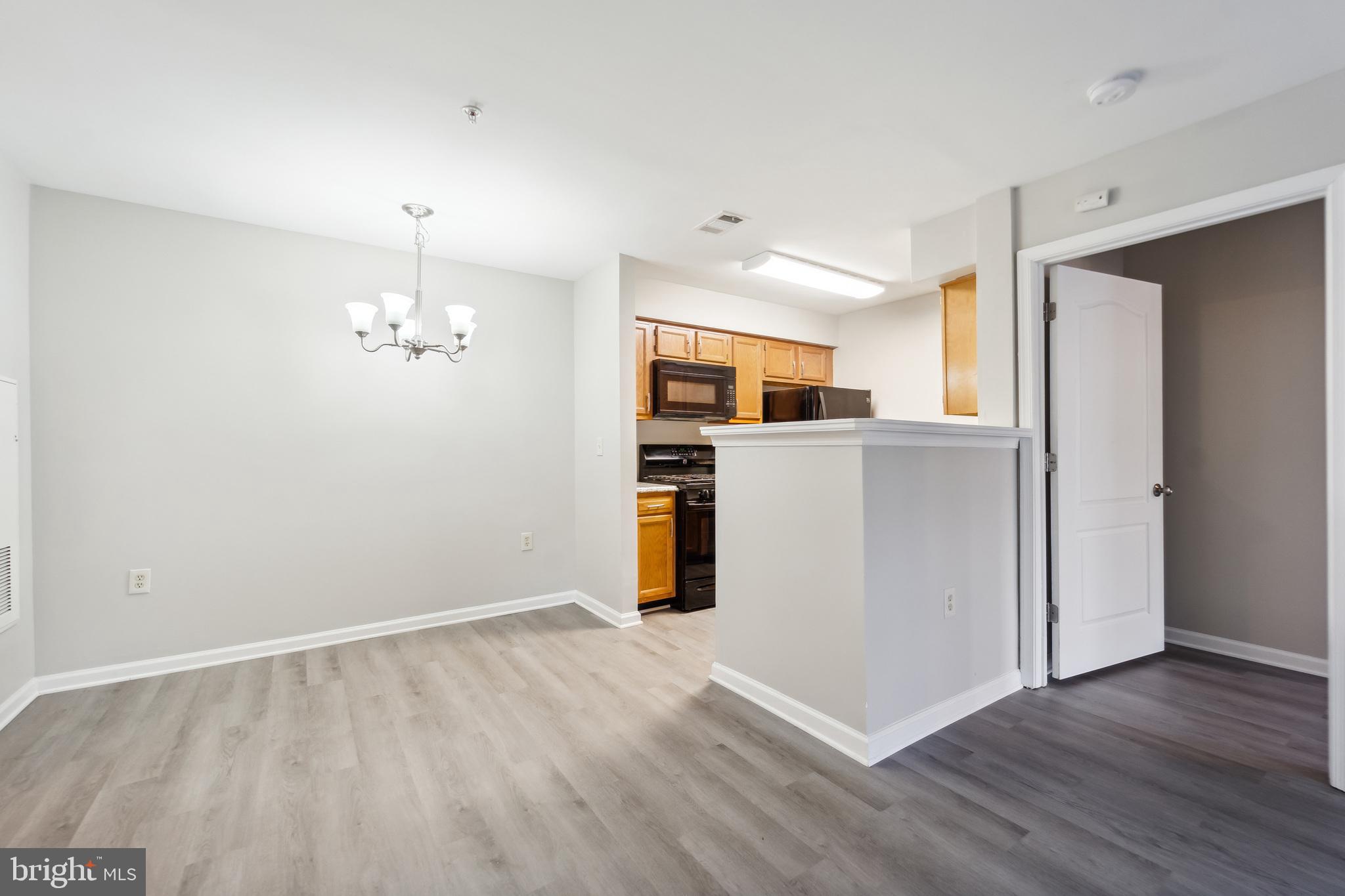 LARGO TOWN CENTER CONDOMINIUMS - Residential