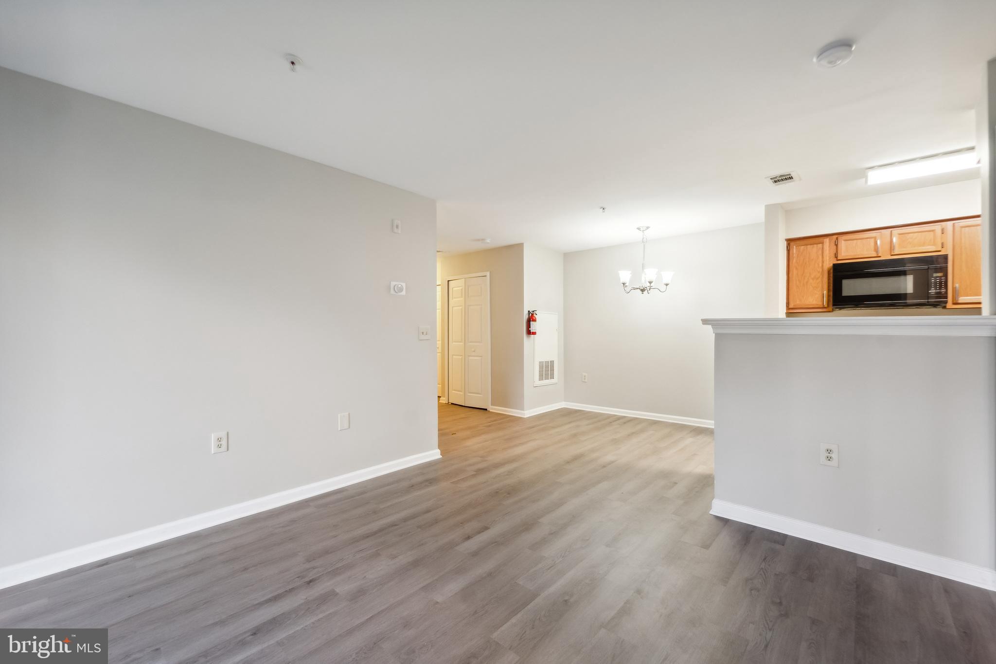 LARGO TOWN CENTER CONDOMINIUMS - Residential