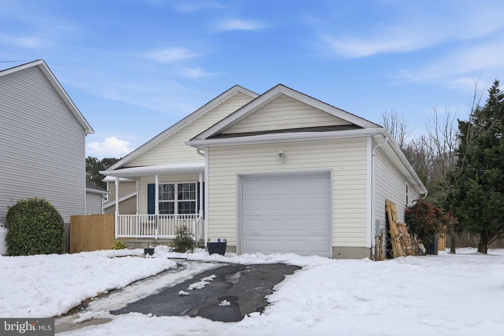 Photo of 1303 Fairfield Court, DENTON, MD 21629 (MLS # MDCM2006770)