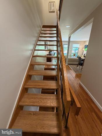 FLYING HILLS - Residential