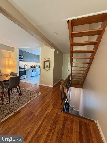 FLYING HILLS - Residential