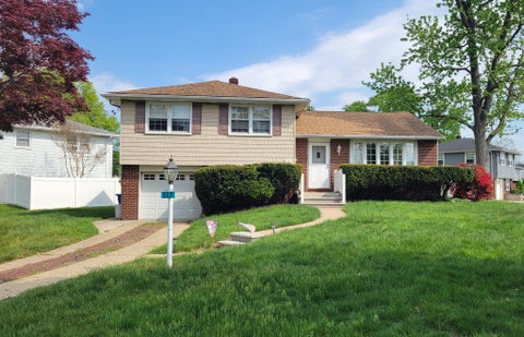Homes For Rent - 117 N Brookfield Road<br/> CHERRY HILL, NJ 08034