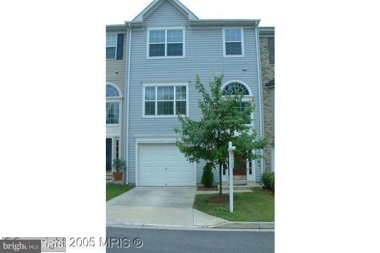 Luxury townhome centrally located in a beautiful 3 bd, 2 full bths, 2 half bths. Features include master bedroom with jacuzzi tub and separate shower, large eat-in kitchen, separate dining room, living room overlook, lower level recreation room, large deck for entertainment, garage/driveway. Located adjacent to MARC Train between DC & Baltimore, minutes from new ICC/200.