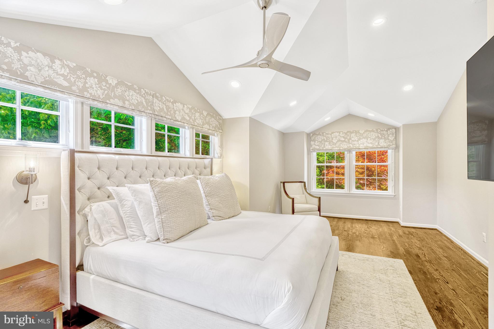 FOREST VILLA WOODS - Residential