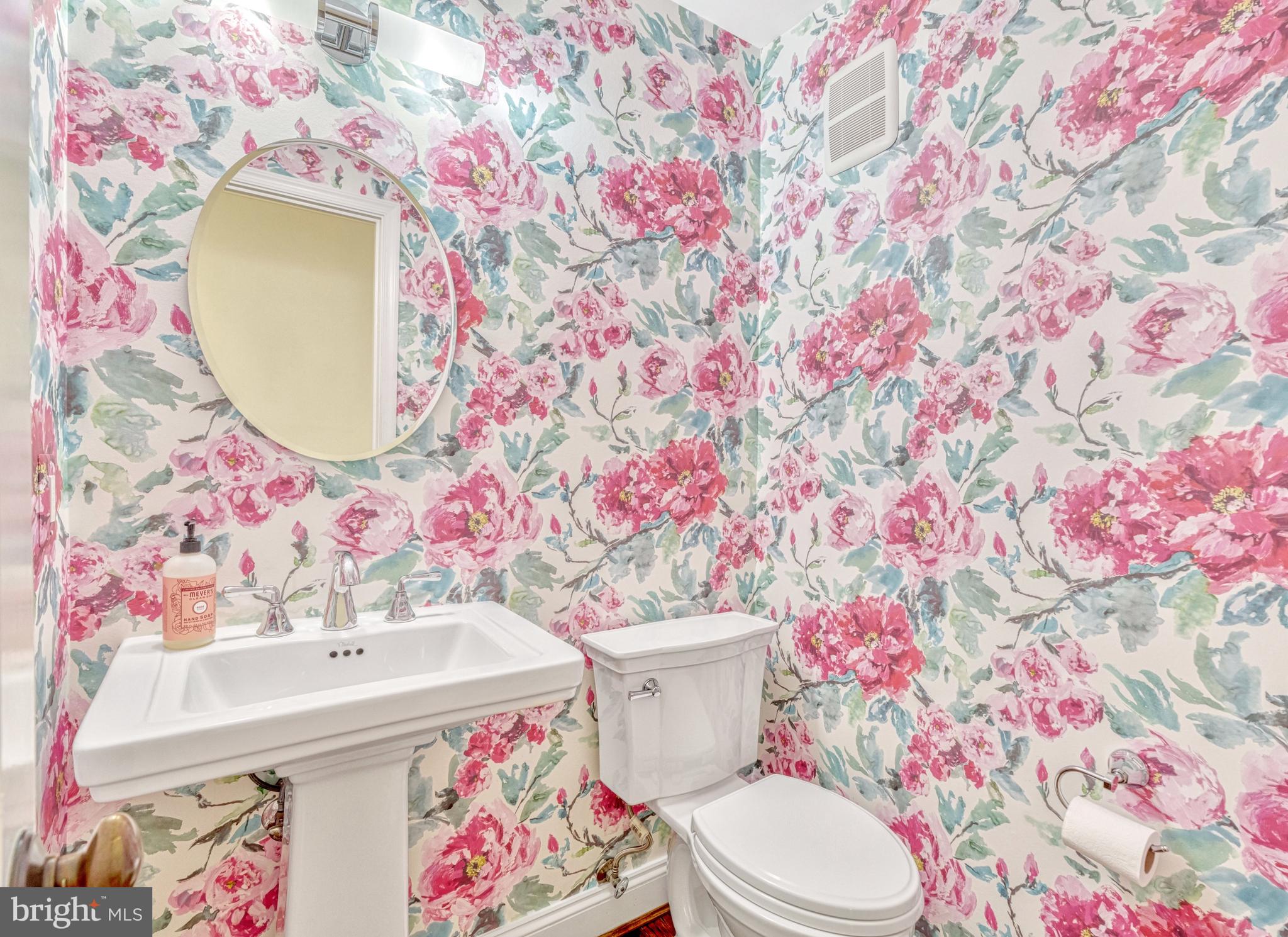 FOREST VILLA WOODS - Residential