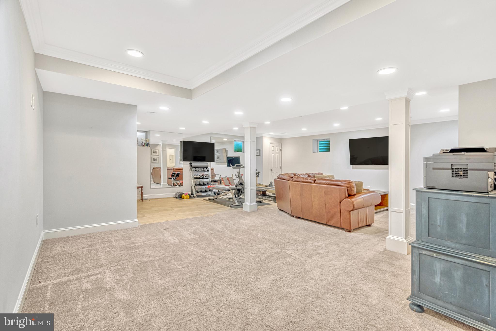 FOREST VILLA WOODS - Residential