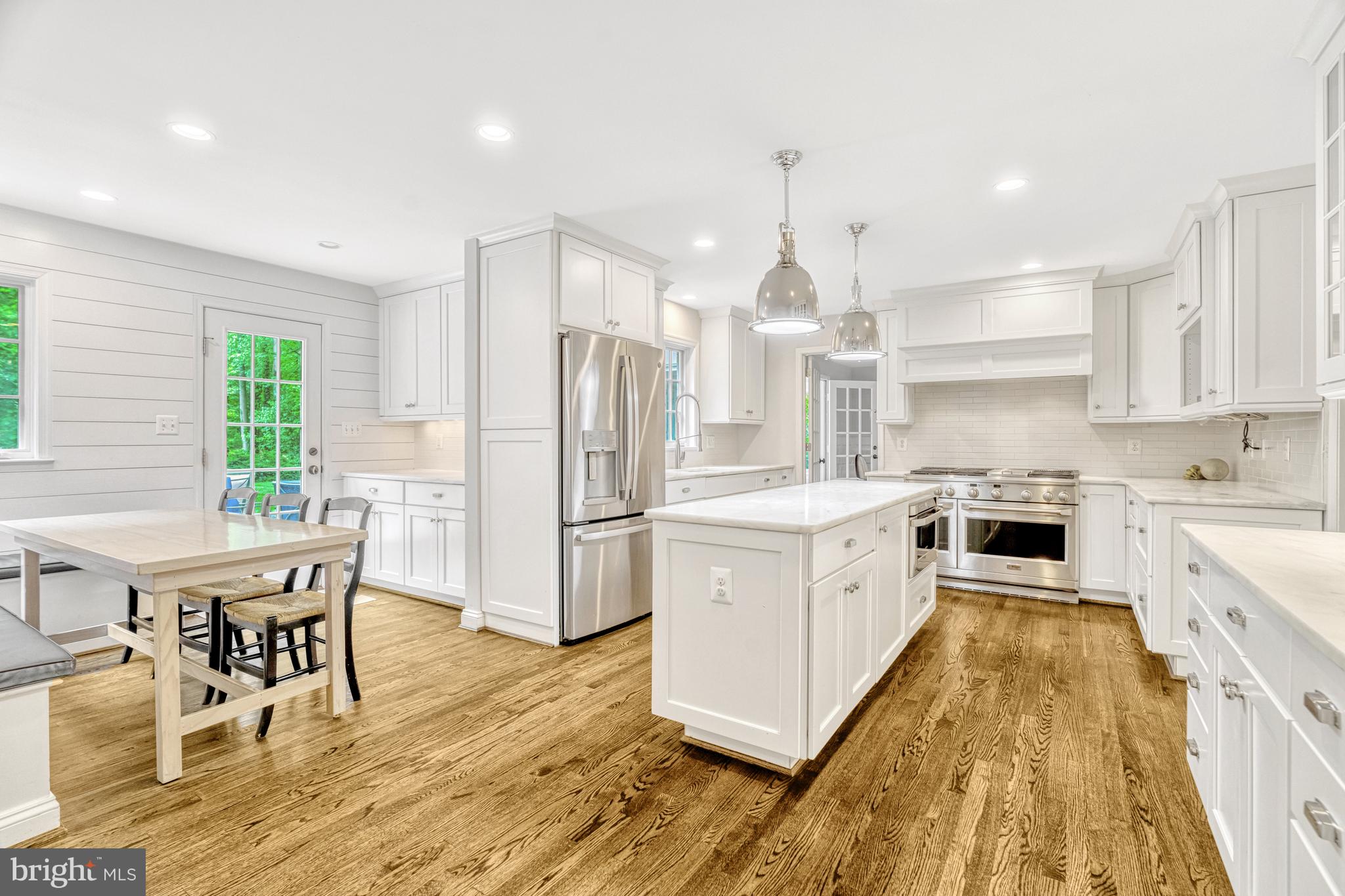 FOREST VILLA WOODS - Residential