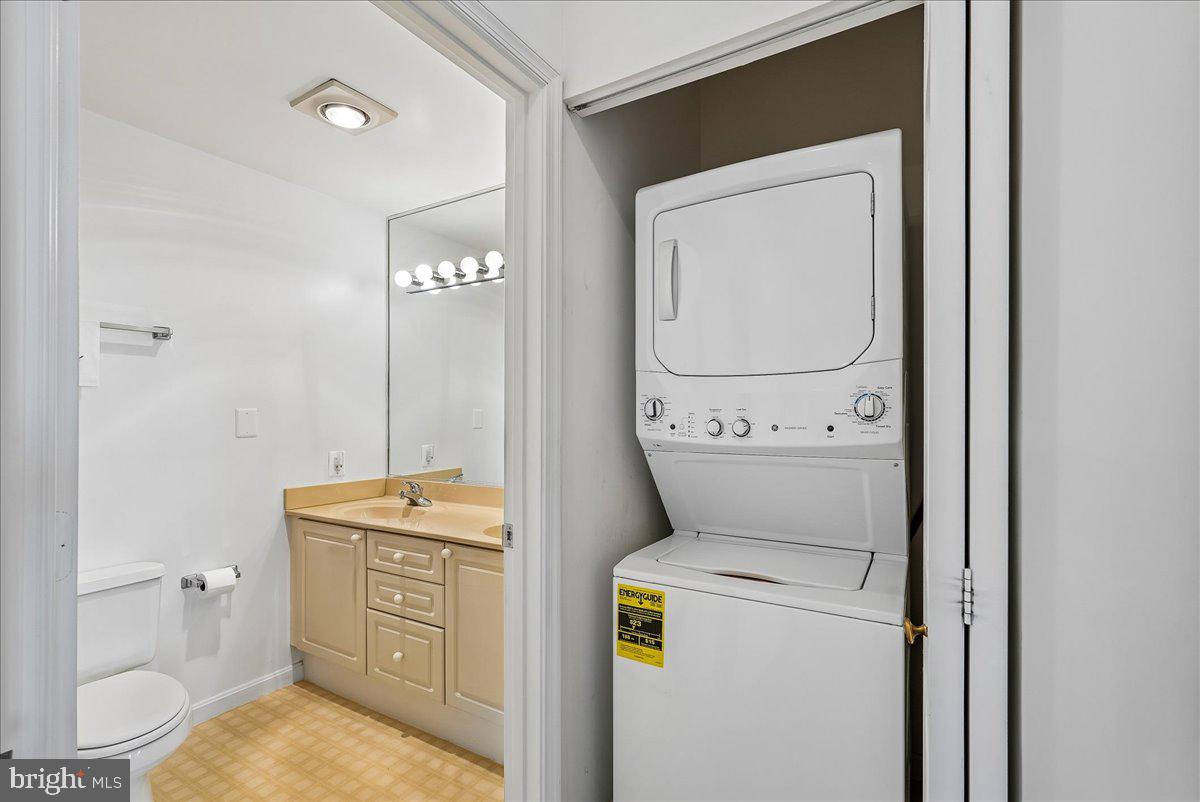 LANSDOWNE WOODS - Residential