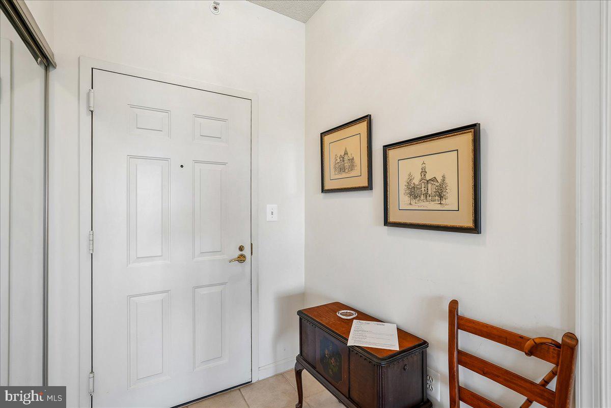 LANSDOWNE WOODS - Residential