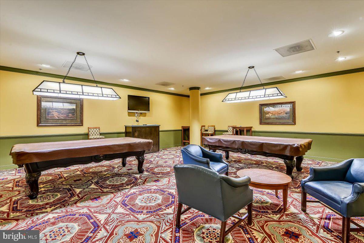 LANSDOWNE WOODS - Residential