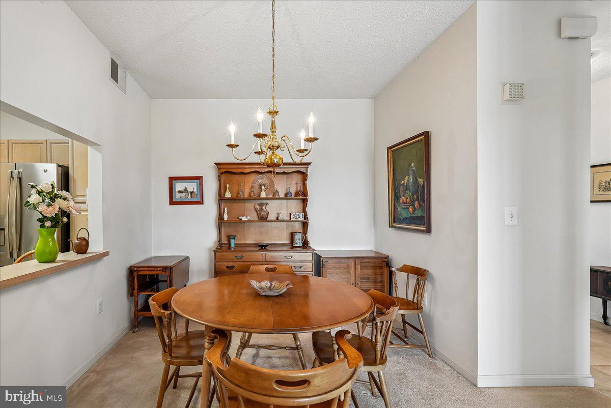 LANSDOWNE WOODS - Residential