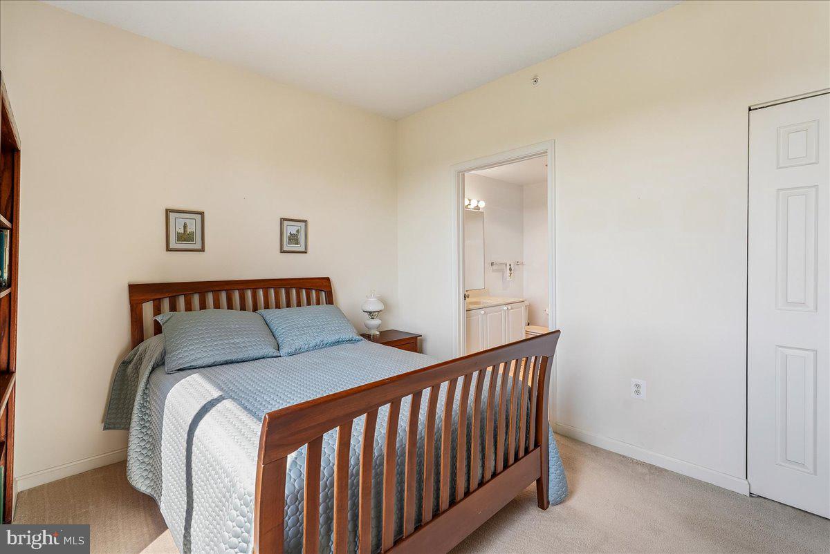 LANSDOWNE WOODS - Residential