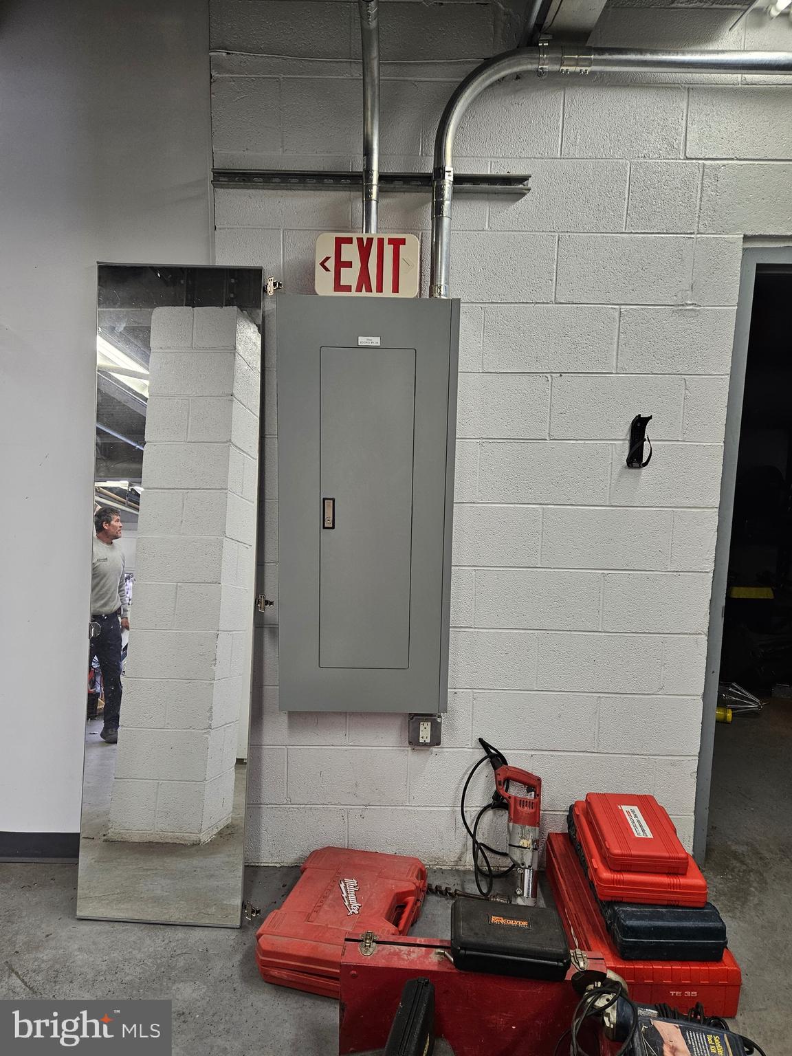 56 STEWART STREET GARAGES