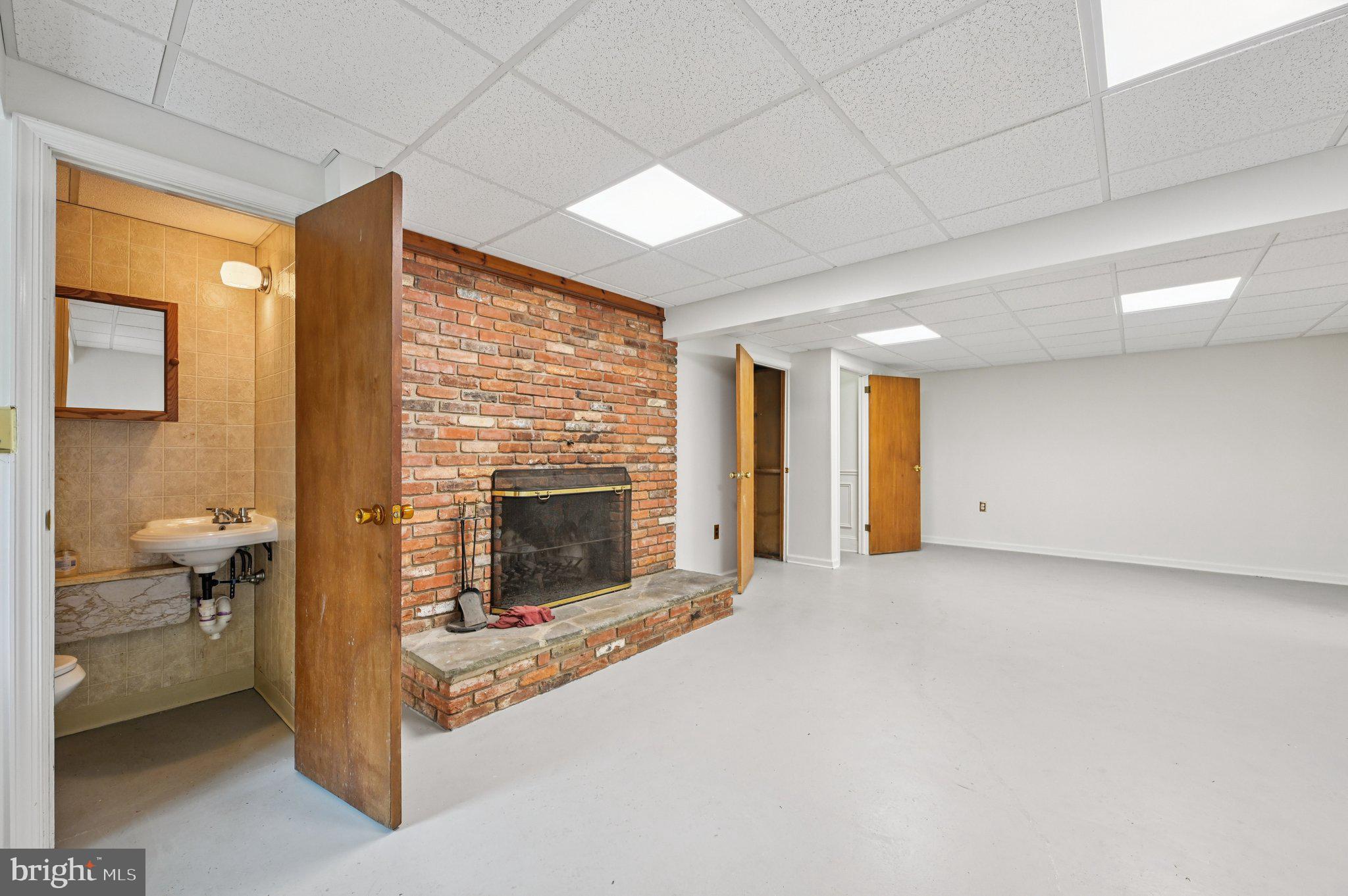 RAVENHURST - Residential