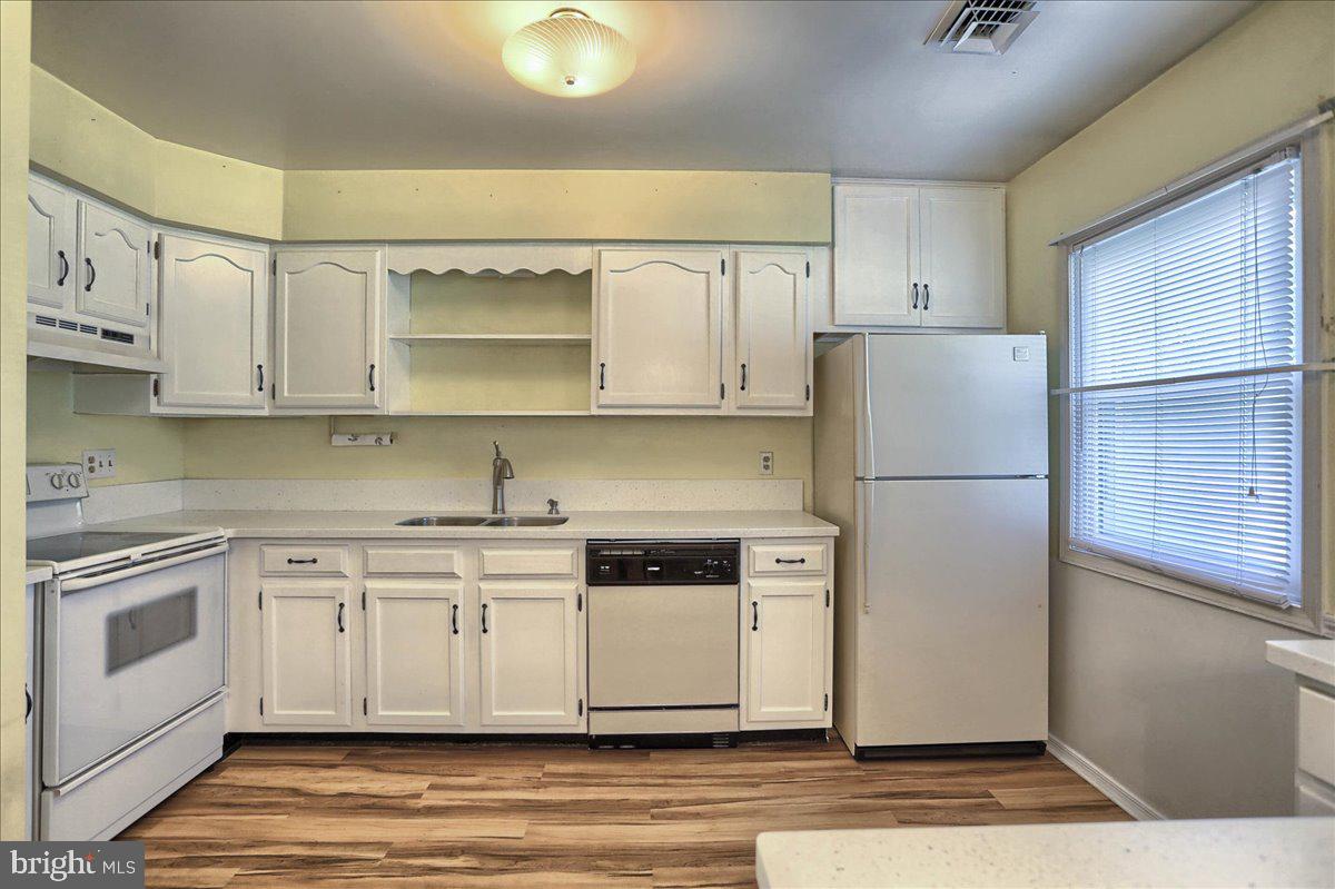 LIBERTY SQUARE - Residential