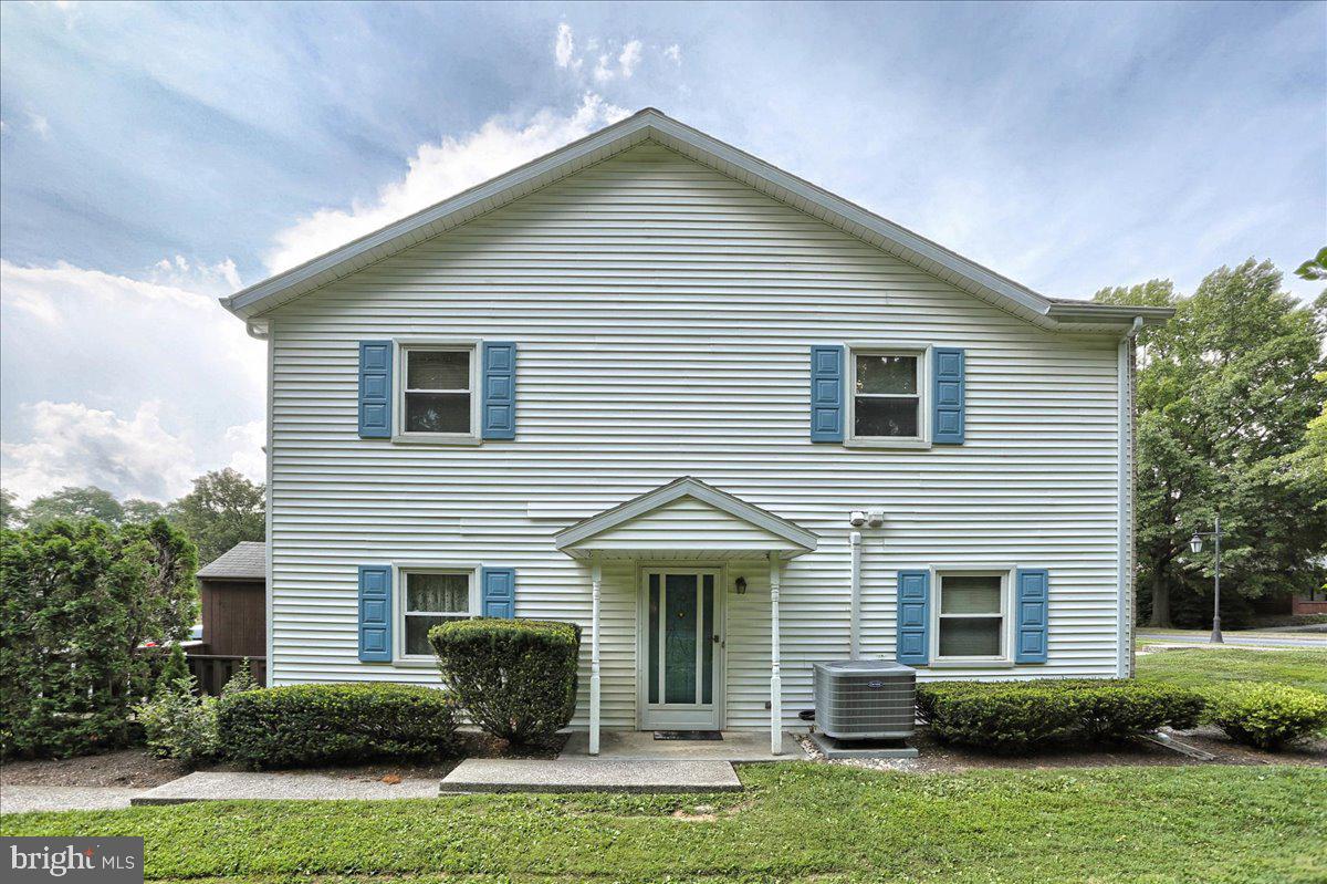 LIBERTY SQUARE - Residential