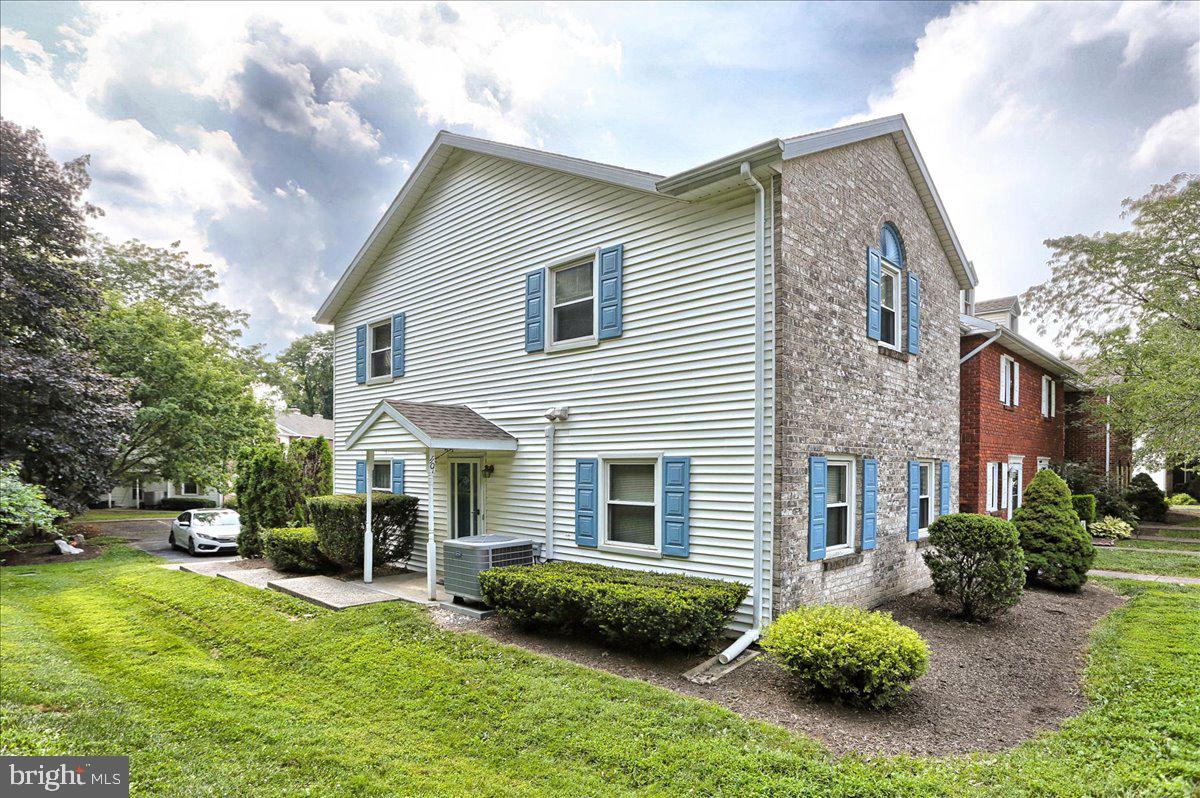 LIBERTY SQUARE - Residential