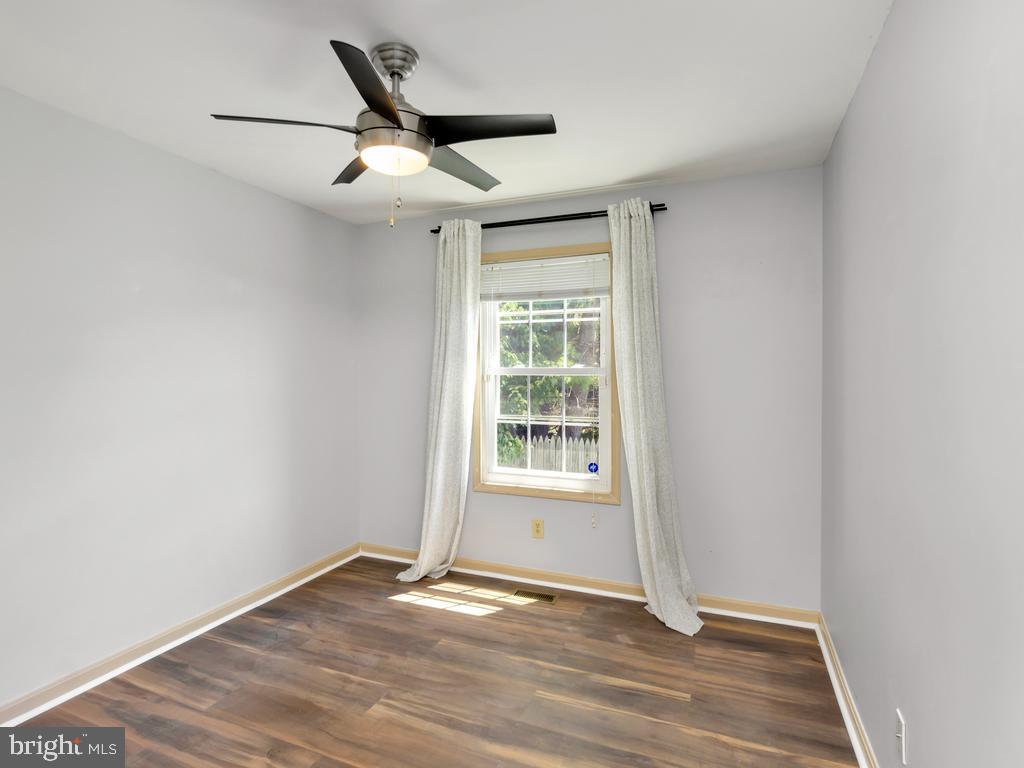 ELIZABETH PARK - Residential Lease