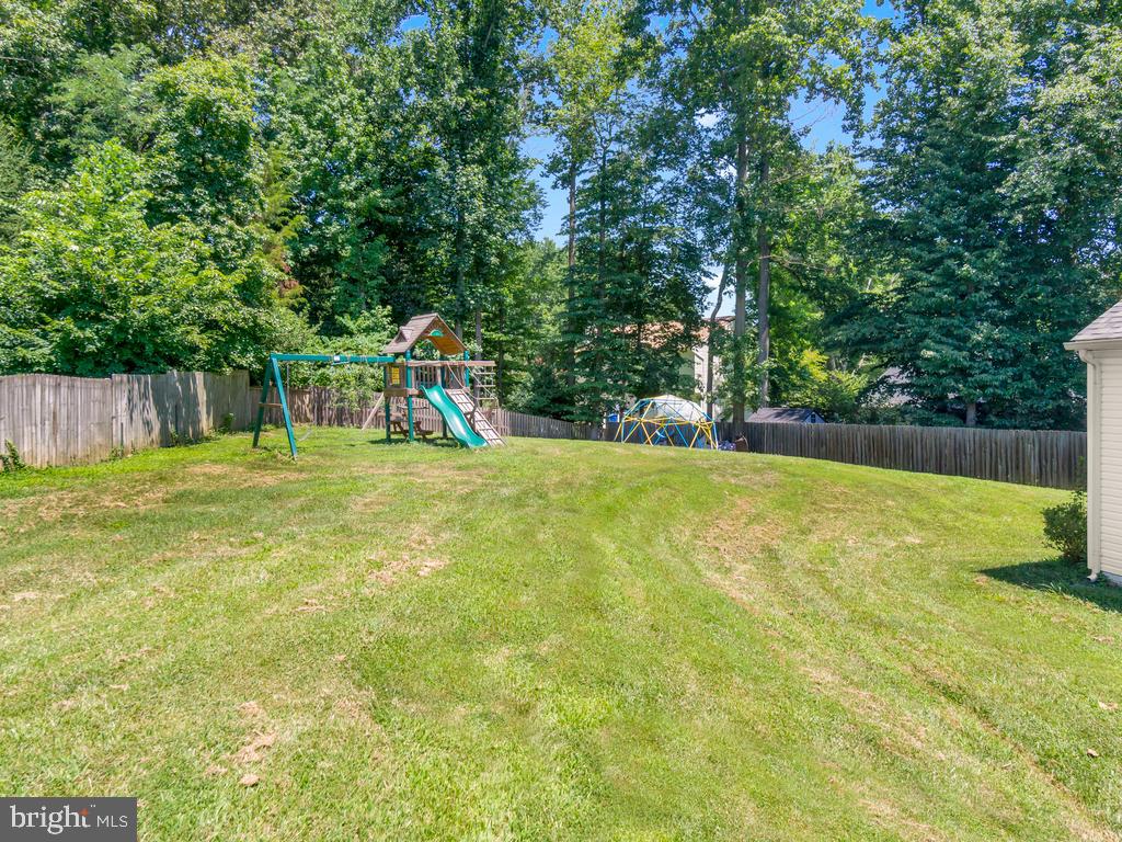 ELIZABETH PARK - Residential Lease