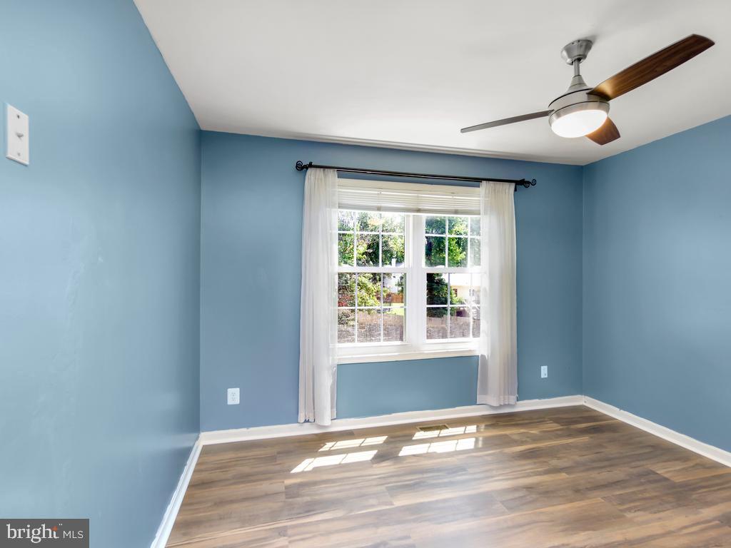 ELIZABETH PARK - Residential Lease