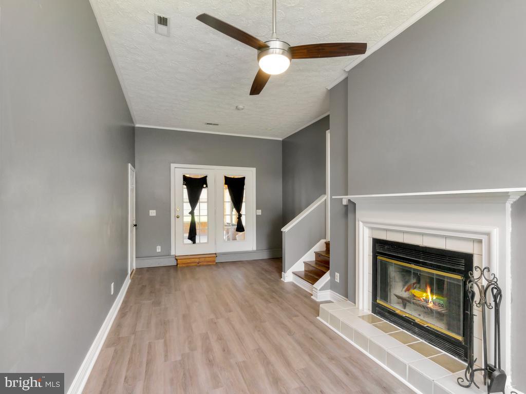 ELIZABETH PARK - Residential Lease