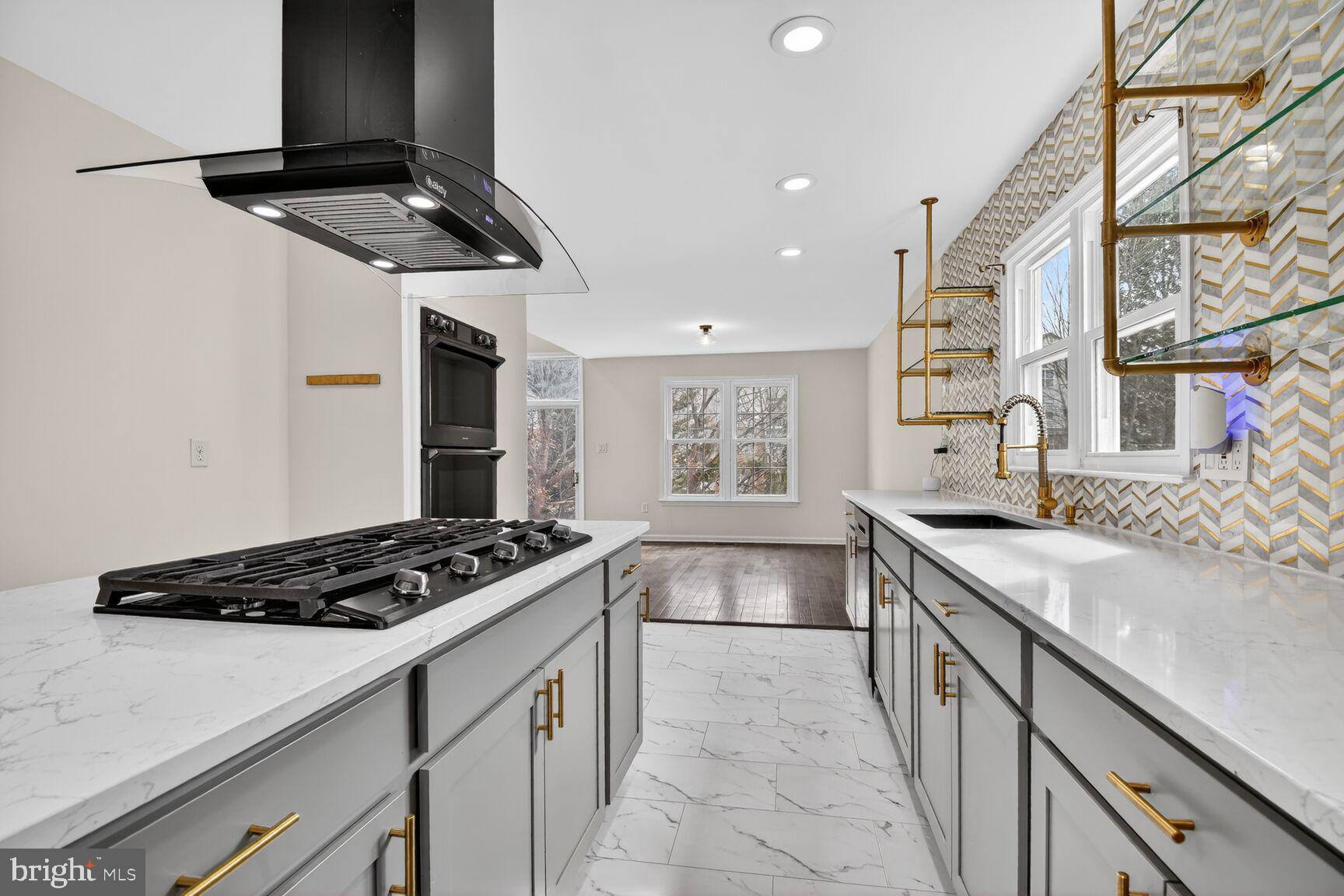 13713 SHANNON AVENUE