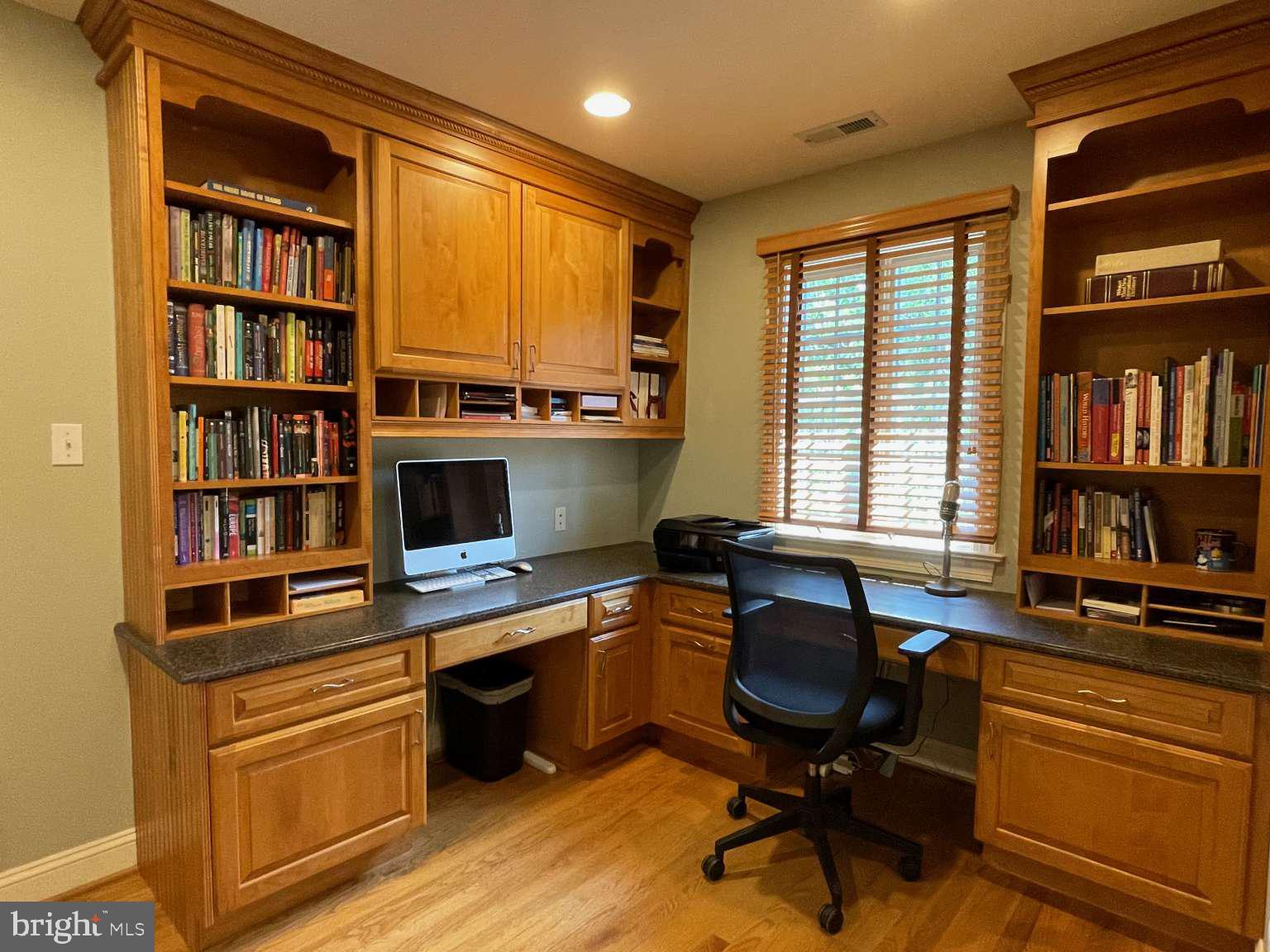 SPRINGHOUSE FARM - Residential