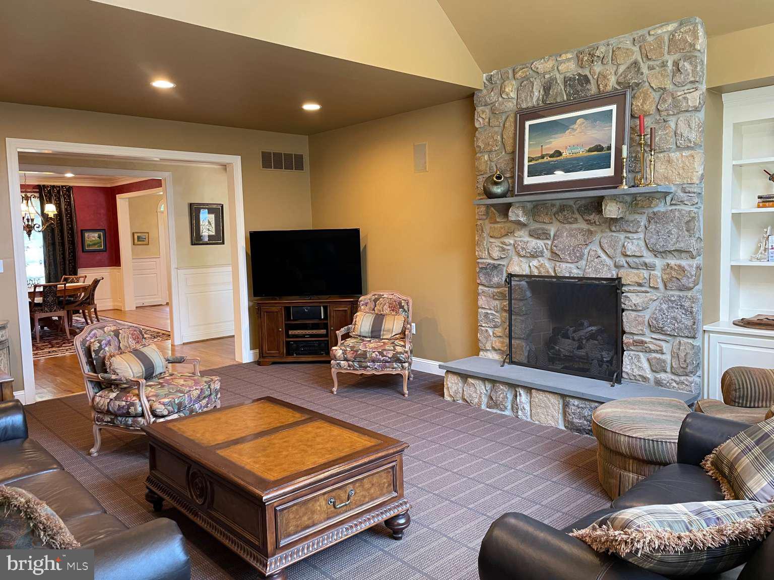 SPRINGHOUSE FARM - Residential