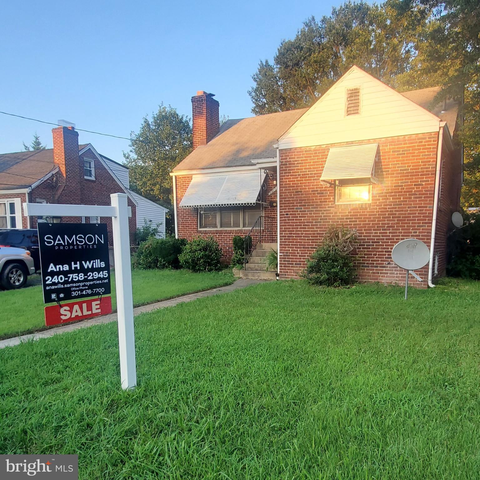 PROPERTY WITH GREAT POTENCIAL REQUIRING REHAB.
This property offers substantial potential for investors or individuals looking to create their own space. This property presents unique opportunity to add value through renovation and rehabilitation.
JUST REDUCED !!!!!
PROPERTY AS IS CONDITION.