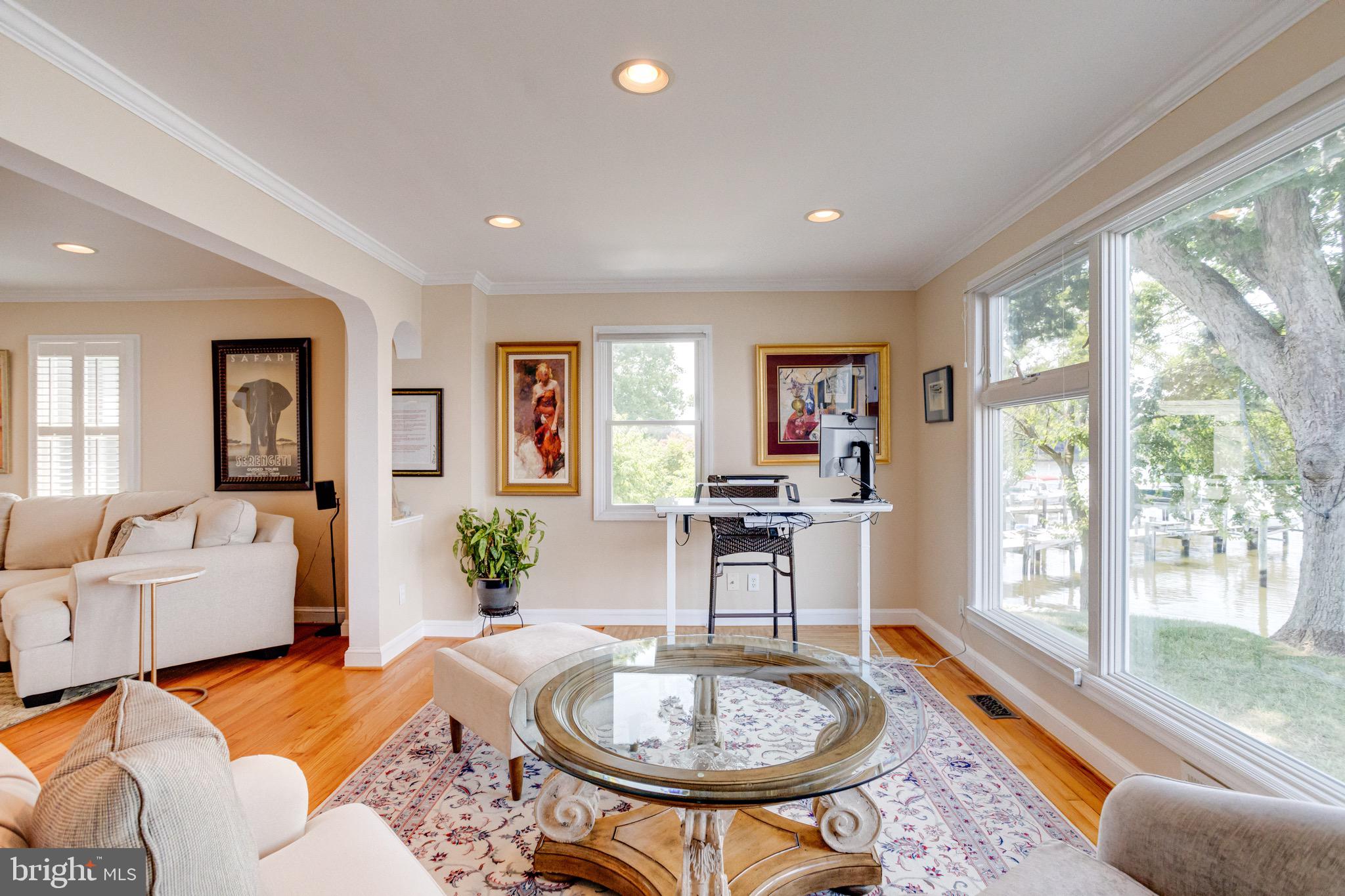 BAUERNSCHMIDT MANOR - Residential