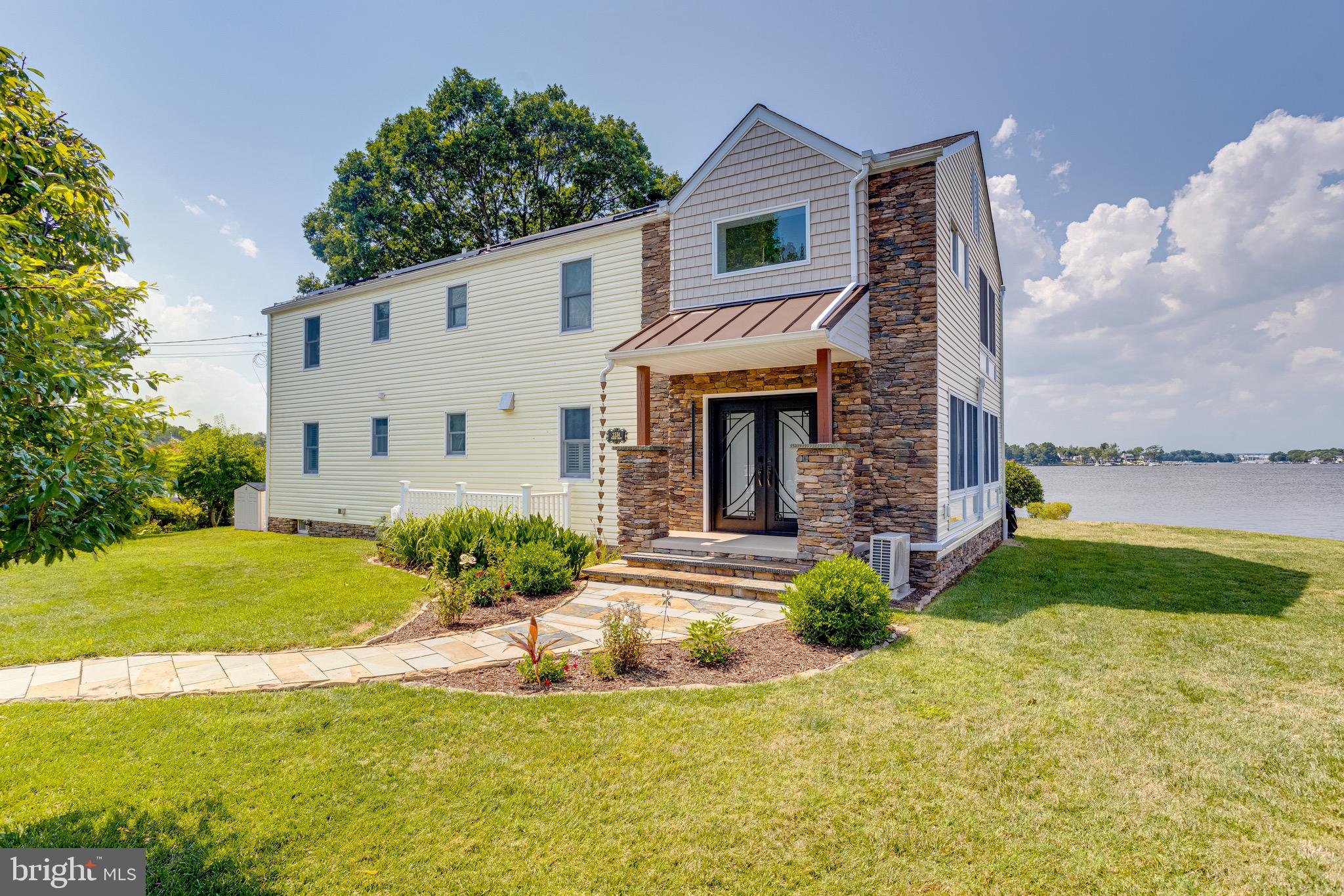 BAUERNSCHMIDT MANOR - Residential