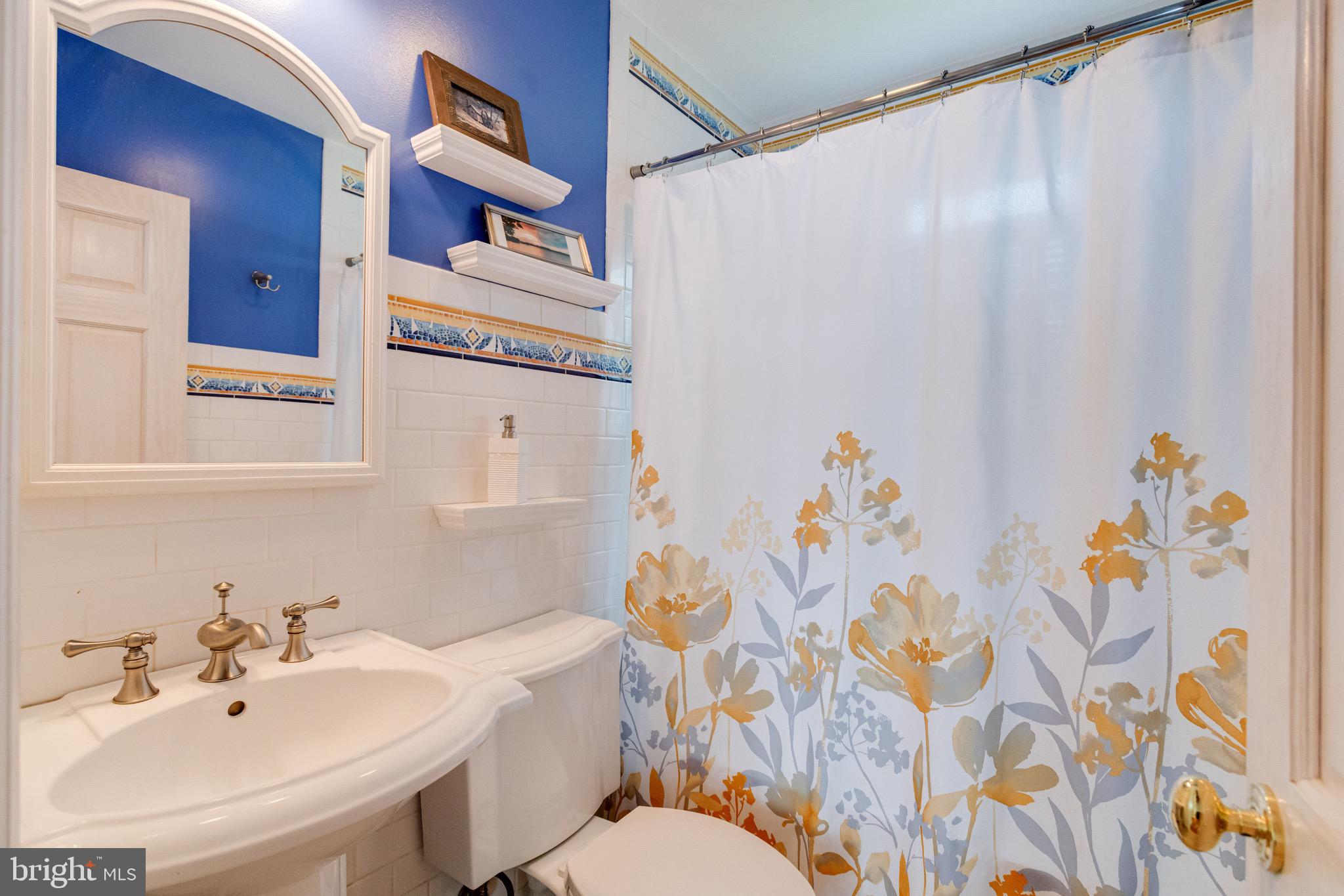 BAUERNSCHMIDT MANOR - Residential