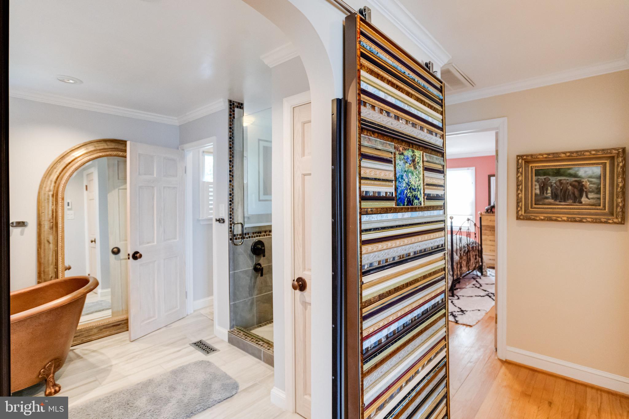 BAUERNSCHMIDT MANOR - Residential