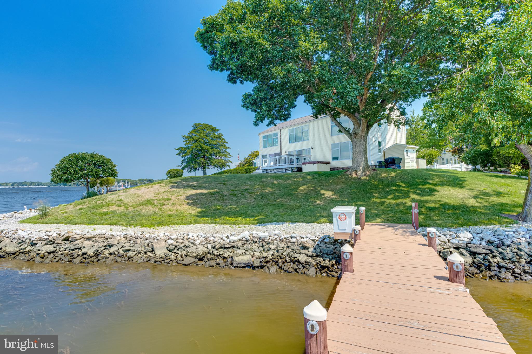 BAUERNSCHMIDT MANOR - Residential