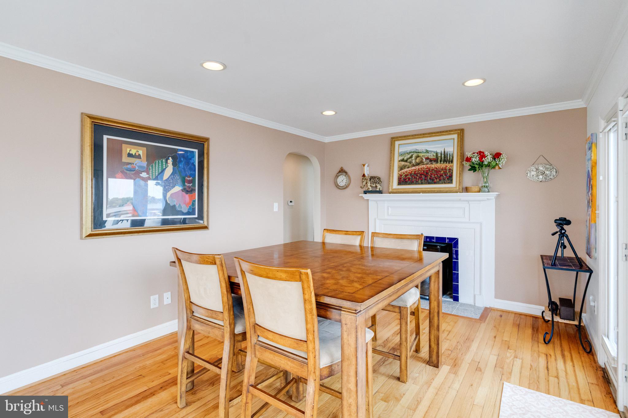 BAUERNSCHMIDT MANOR - Residential