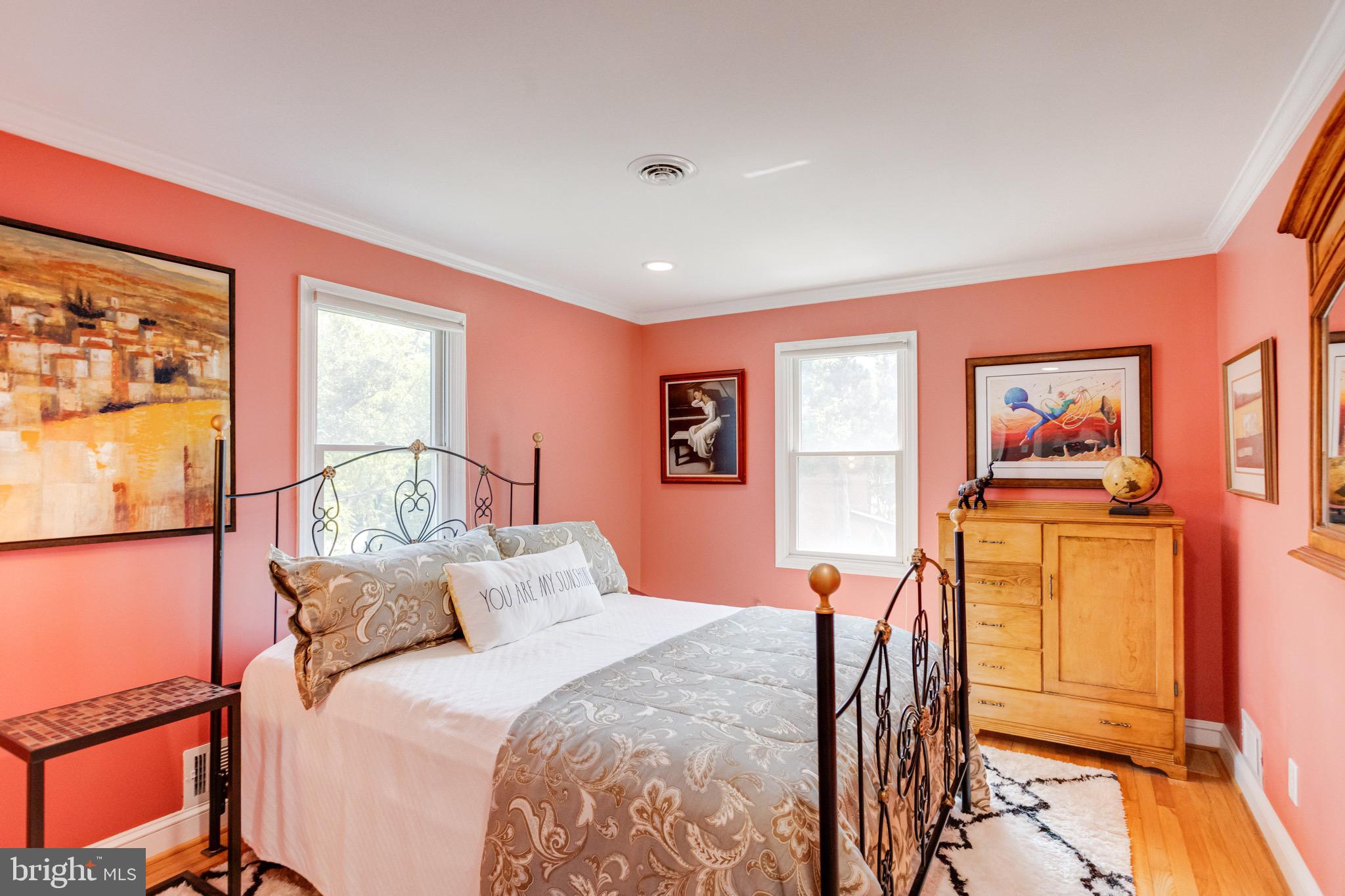 BAUERNSCHMIDT MANOR - Residential