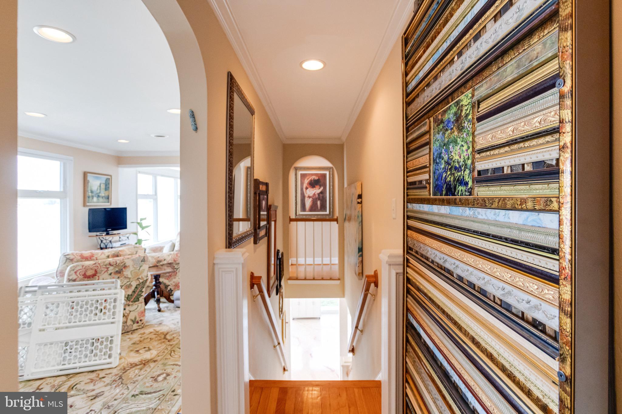 BAUERNSCHMIDT MANOR - Residential