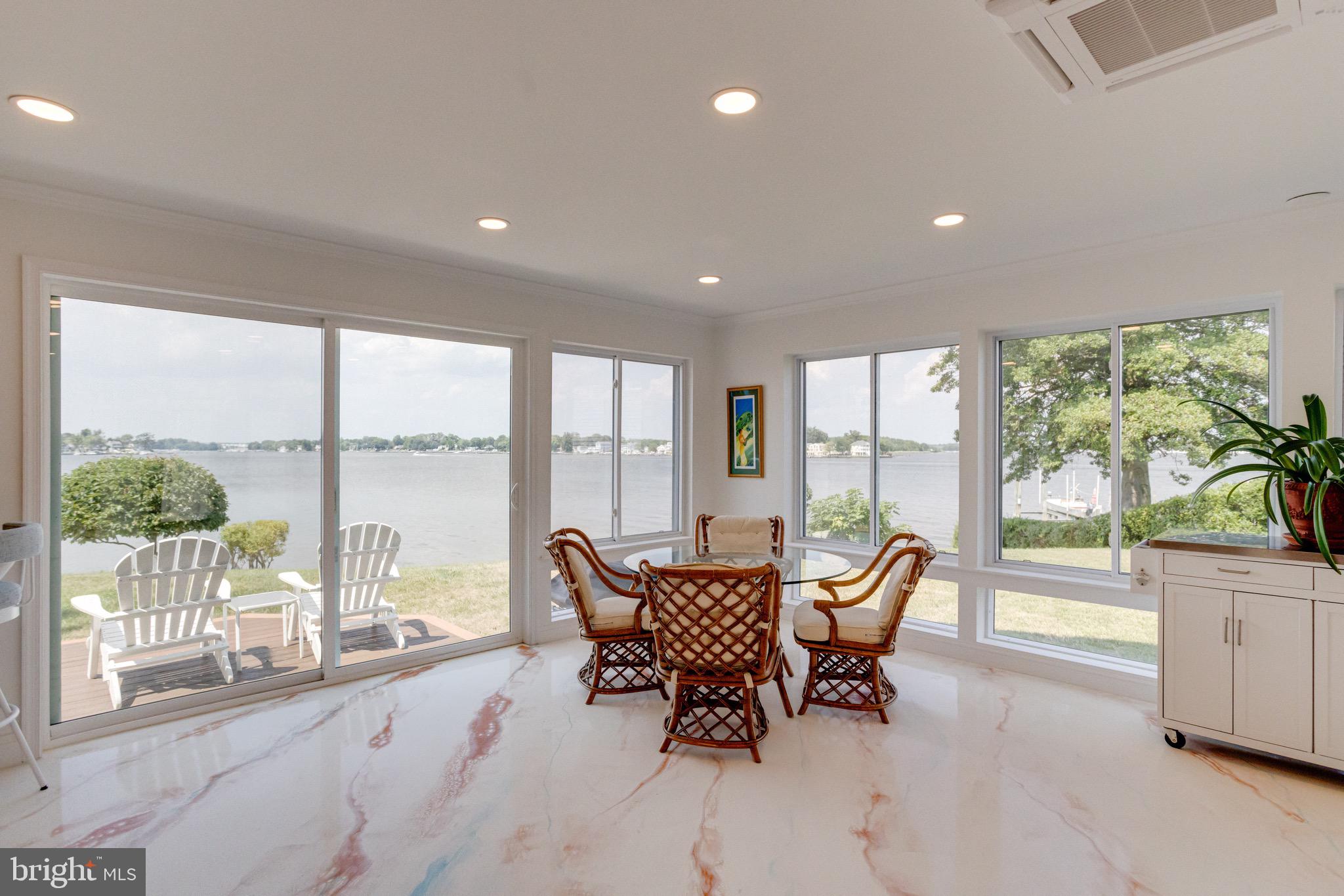 BAUERNSCHMIDT MANOR - Residential