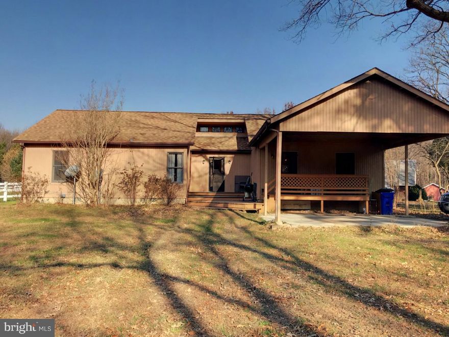 Open ranch,  3 bedrooms, 2 baths , open kitchen living area.  country setting ,  Owner mows the lawn .  Close to Elkton and Middletown,