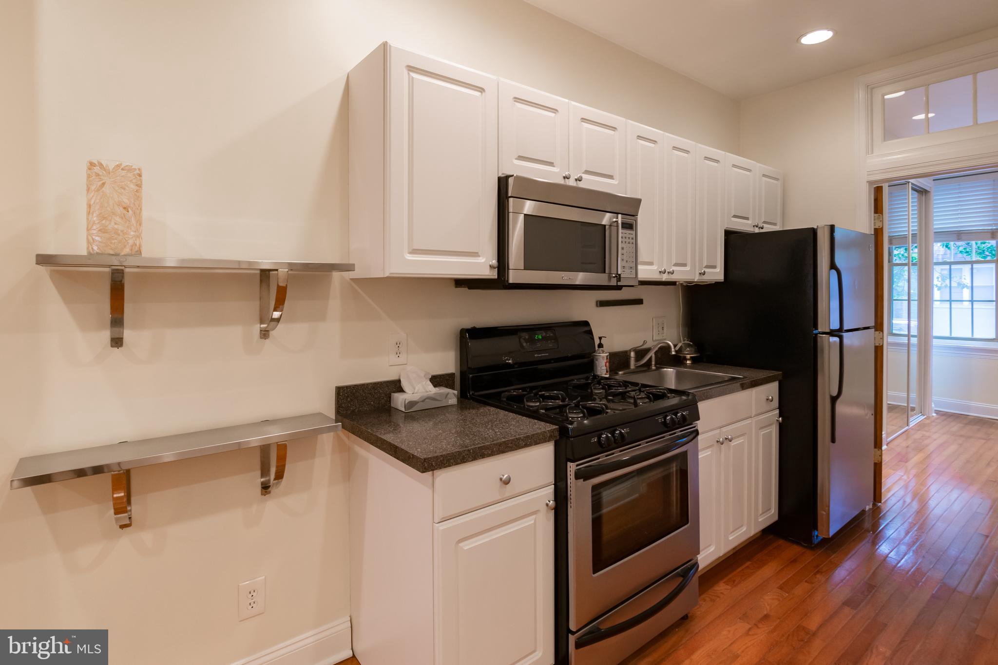 GRADUATE HOSPITAL - Residential Lease