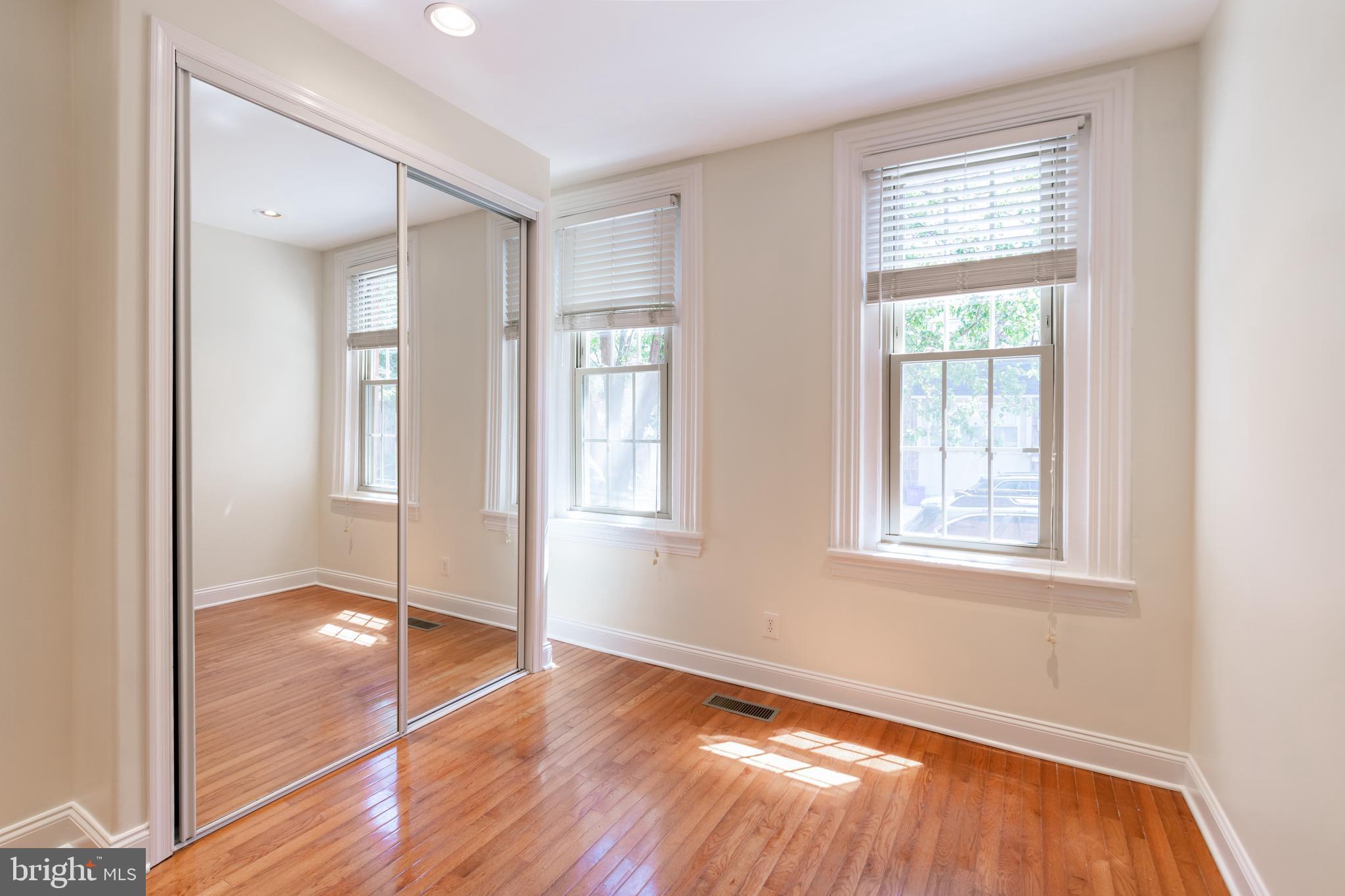 GRADUATE HOSPITAL - Residential Lease