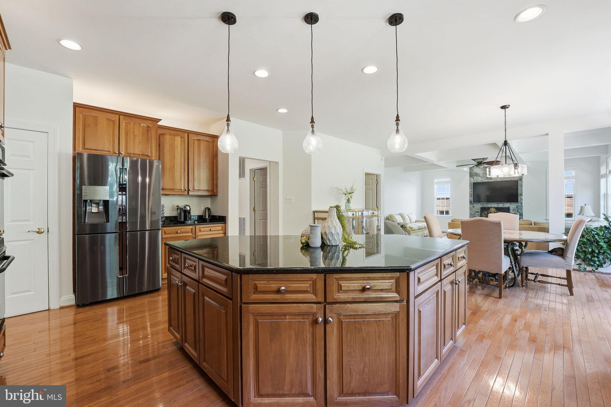 LANSDOWNE ON THE POTOMAC - Residential