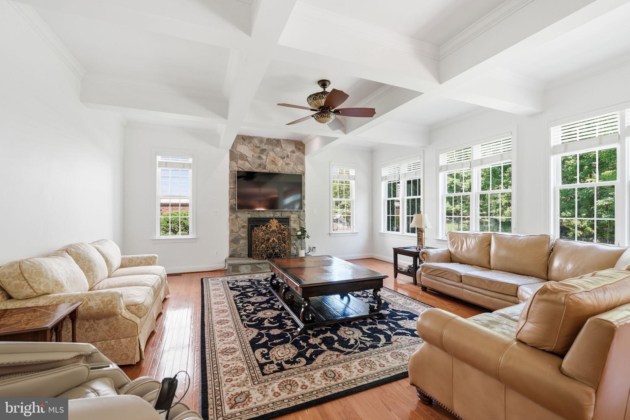 LANSDOWNE ON THE POTOMAC - Residential