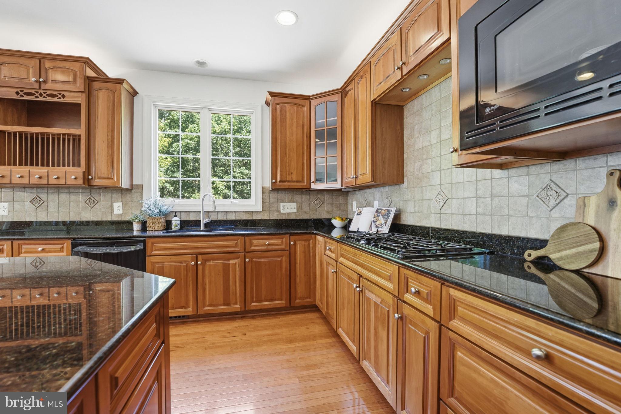 LANSDOWNE ON THE POTOMAC - Residential